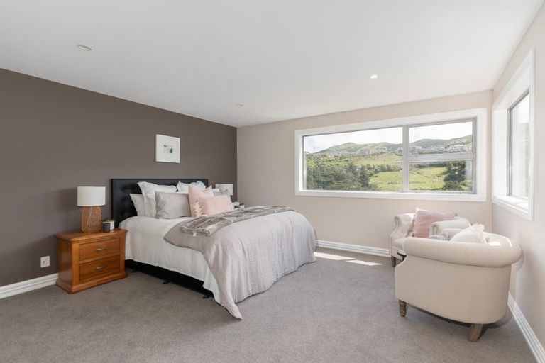Photo of property in 22 Farnworth Terrace, Churton Park, Wellington, 6037