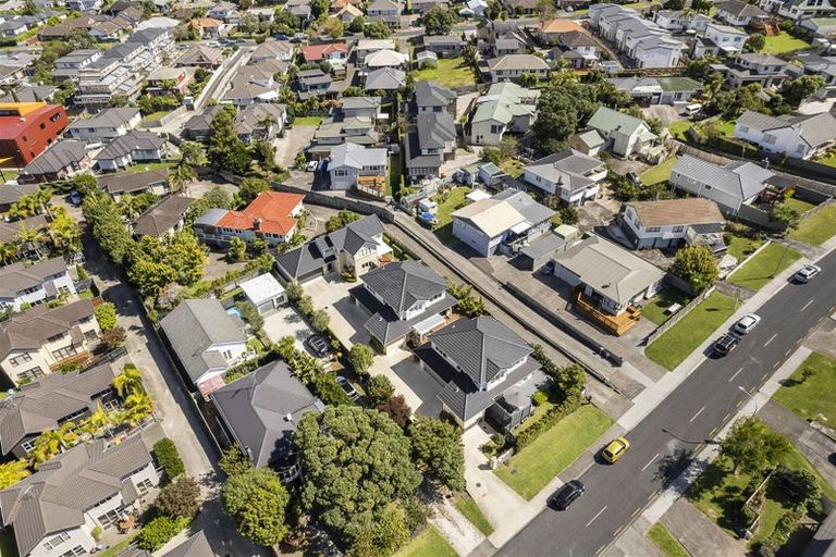 Photo of property in 2/67 Nelson Street, Howick, Auckland, 2014