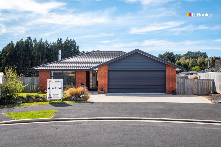 Photo of property in 101 Severn Street, Green Island, Dunedin, 9018