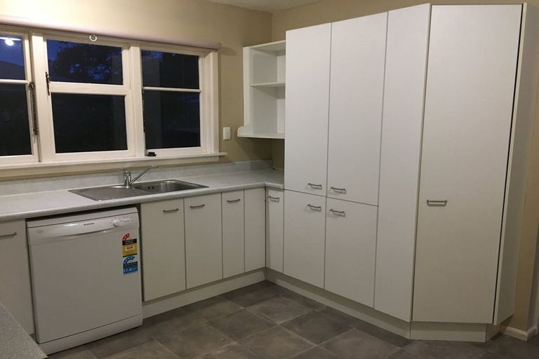 Photo of property in 23 Haslett Place, Upper Riccarton, Christchurch, 8041