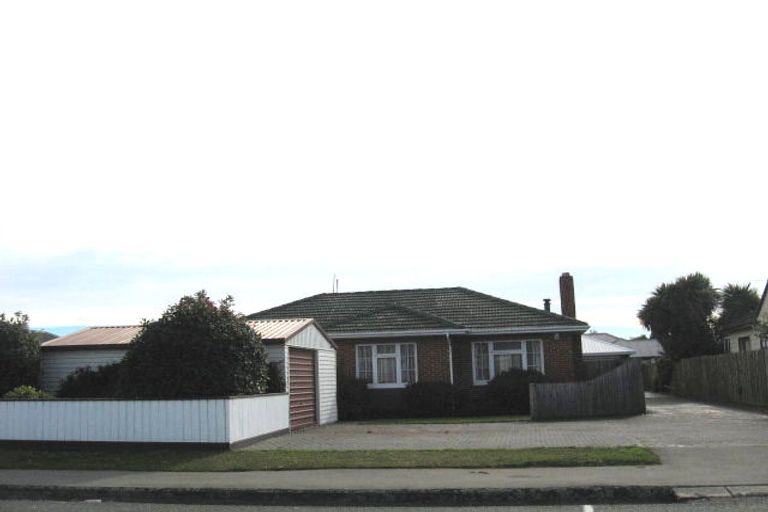 Photo of property in 58 Middlepark Road, Sockburn, Christchurch, 8042