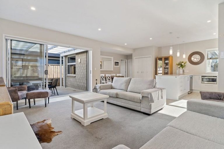 Photo of property in 68 Franks Way, Papamoa Beach, Papamoa, 3118