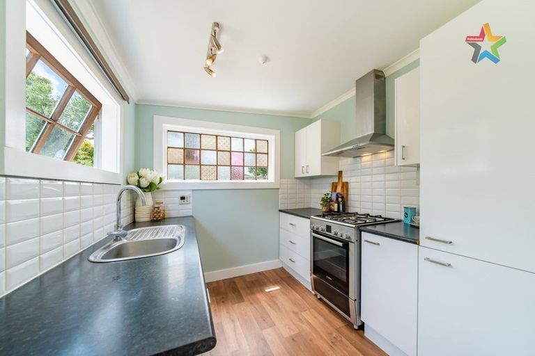 Photo of property in 13 Pitt Street, Moera, Lower Hutt, 5010