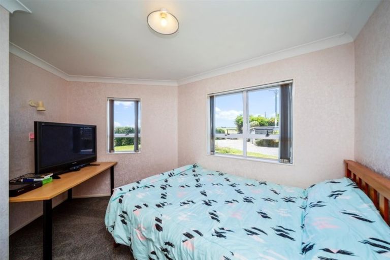 Photo of property in 110 Niagara Road, Patea, 4597