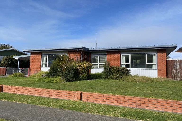 Photo of property in 44 Anderson Road, Taradale, Napier, 4112