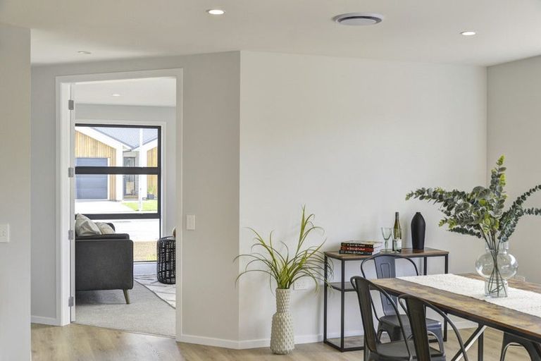 Photo of property in 14 Hereford Drive, Carterton, 5713