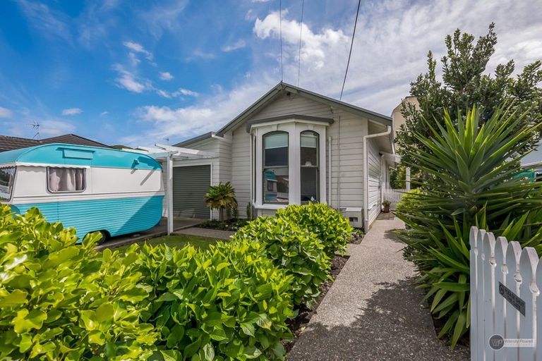 Photo of property in 15 Udy Street, Petone, Lower Hutt, 5012