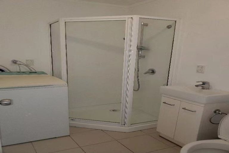 Photo of property in 1/542 Swanson Road, Ranui, Auckland, 0612