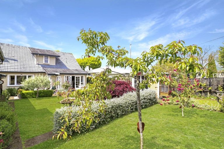 Photo of property in 34 Queen Street, Dannevirke, 4930