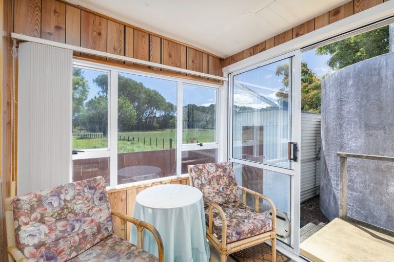 Photo of property in 17 Kairau Road West, Sentry Hill, New Plymouth, 4373