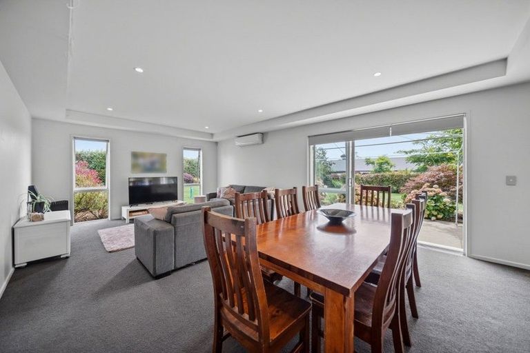 Photo of property in 127 Mcrobbie Road, Kingseat, Papakura, 2580