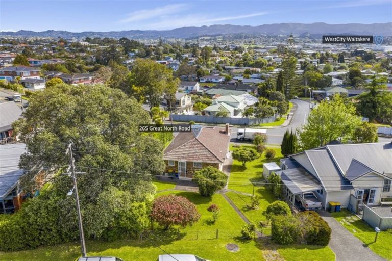 Photo of property in 265 Great North Road, Henderson, Auckland, 0612