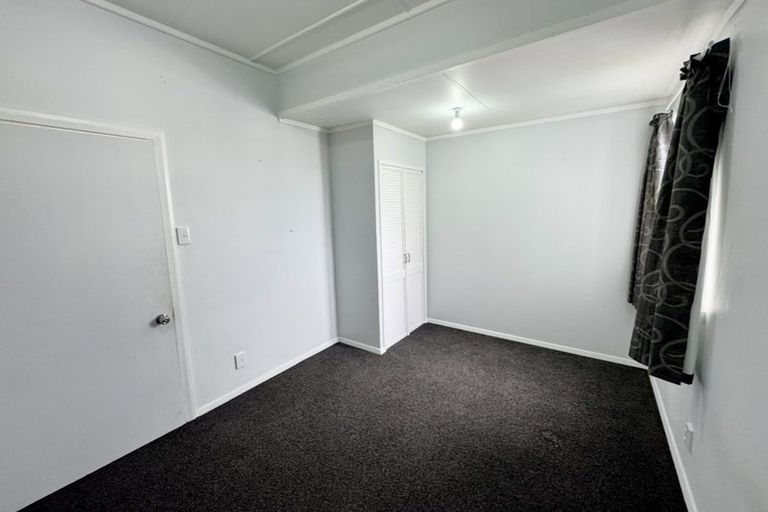 Photo of property in 1006 Tremaine Avenue, Roslyn, Palmerston North, 4414