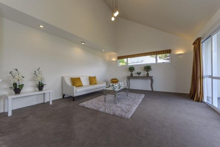 Photo of property in 104 Cannon Hill Crescent, Mount Pleasant, Christchurch, 8081