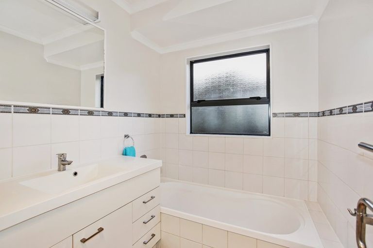 Photo of property in 7a Isabella Drive, Pukekohe, 2120