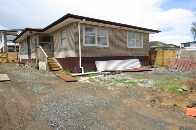 Photo of property in 72 Mclean Avenue, Papatoetoe, Auckland, 2025