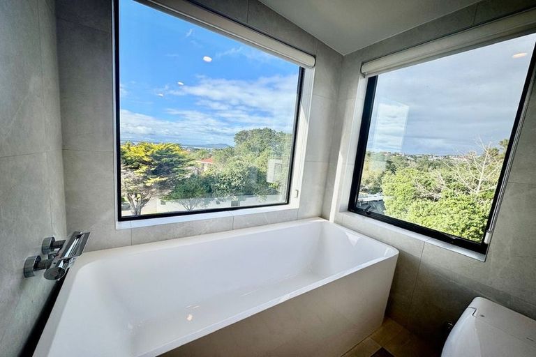 Photo of property in 1 Sandford Street, Campbells Bay, Auckland, 0630