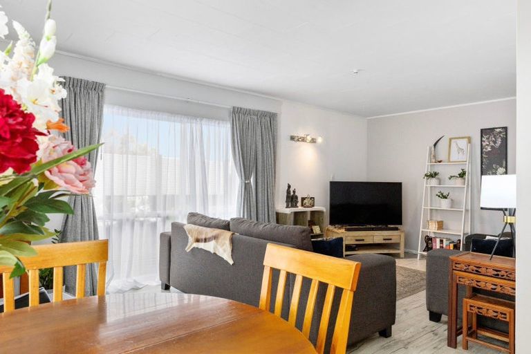 Photo of property in 10 Green Place, Richmond Heights, Taupo, 3330