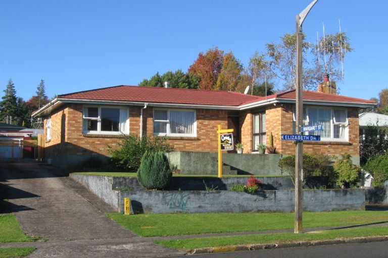 Photo of property in 61 Elizabeth Drive, Tokoroa, 3420