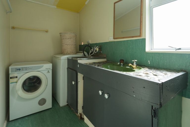 Photo of property in 55 Mcgreevy Street, Waipawa, 4210