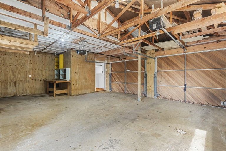 Photo of property in 12 Kaitake Place, Oakura, 4314