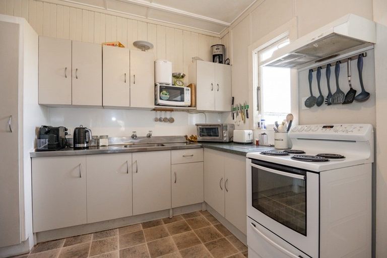 Photo of property in 407 Princes Street, Parkvale, Hastings, 4122