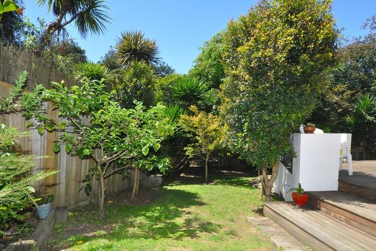 Photo of property in 1/8 Tui Glen Road, Birkenhead, Auckland, 0626