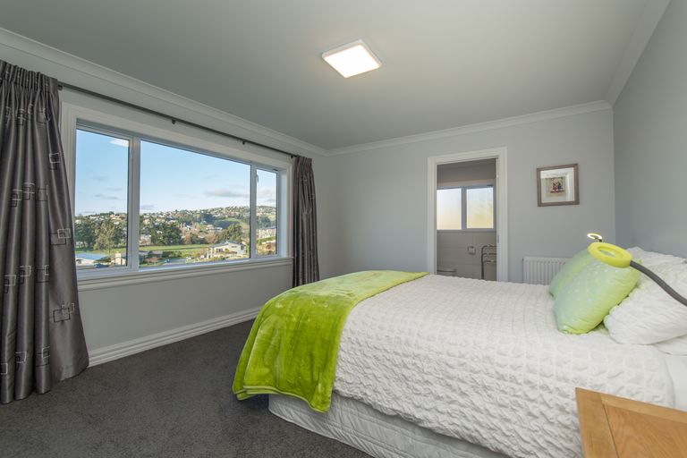 Photo of property in 6 Rushden Rise, Westmorland, Christchurch, 8025