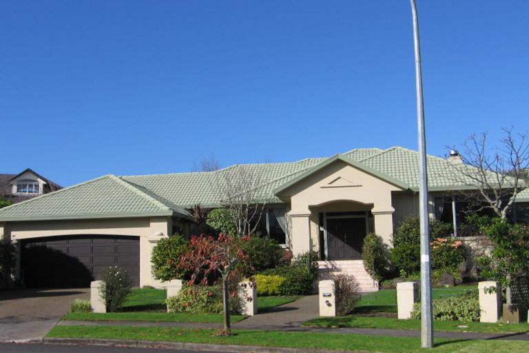 Photo of property in 5 Delray Place, Shamrock Park, Auckland, 2016