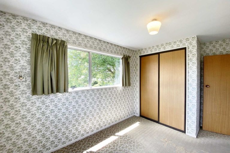 Photo of property in 42 Avonhead Road, Avonhead, Christchurch, 8042