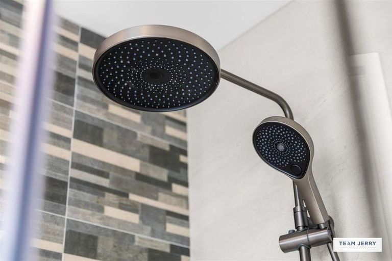 Photo of property in 339b Bucklands Beach Road, Bucklands Beach, Auckland, 2012