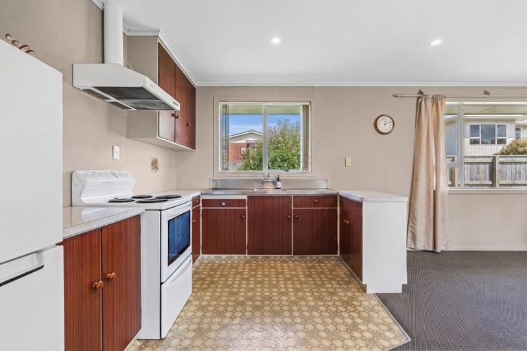 Photo of property in 5b Hua Street, Bell Block, New Plymouth, 4312
