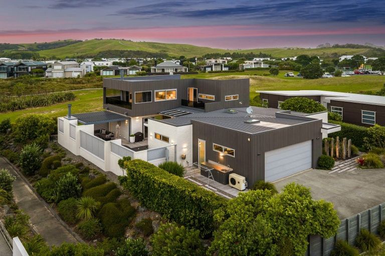 Photo of property in 22 Inanga Lane, Omaha, Warkworth, 0986