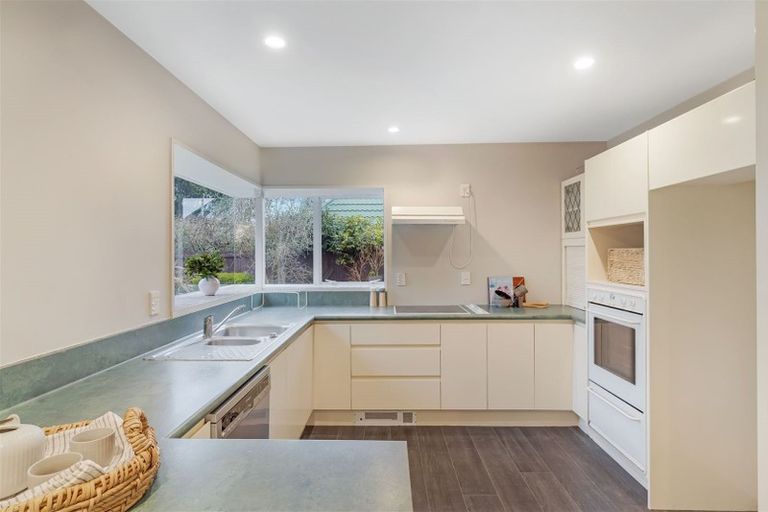 Photo of property in 5/37 Avonhead Road, Avonhead, Christchurch, 8042