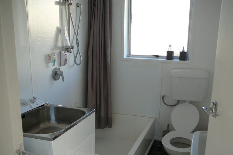 Photo of property in 4/14 Burdale Street, Riccarton, Christchurch, 8011