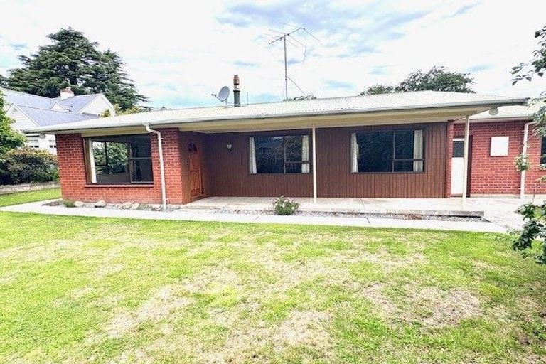 Photo of property in 77 Oak Grove, Ashburton, 7700