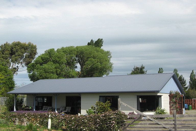 Photo of property in 5 Allin Drive, Waikuku Beach, 7402