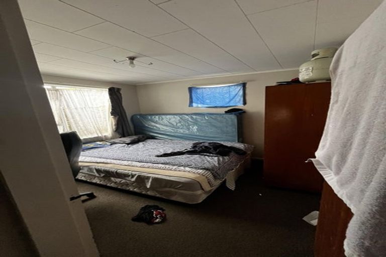 Photo of property in 2a Robson Street, Stokes Valley, Lower Hutt, 5019