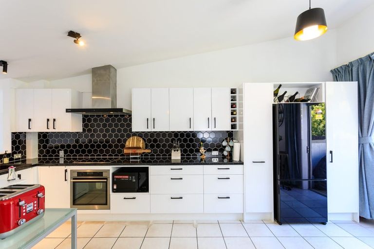 Photo of property in Greenstone Terraces, 5/716 Frankton Road, Queenstown, 9300