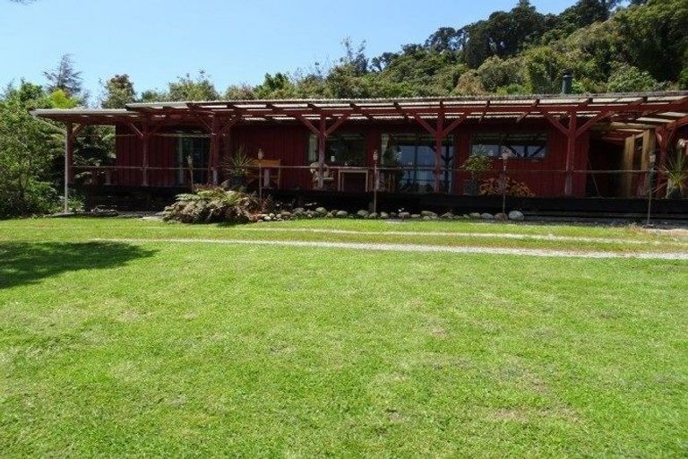 Photo of property in 41 Mcleods Road, Ross, 7885