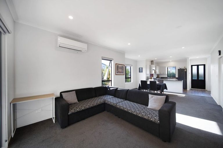 Photo of property in 70 Kaimoana Street, Weymouth, Auckland, 2103