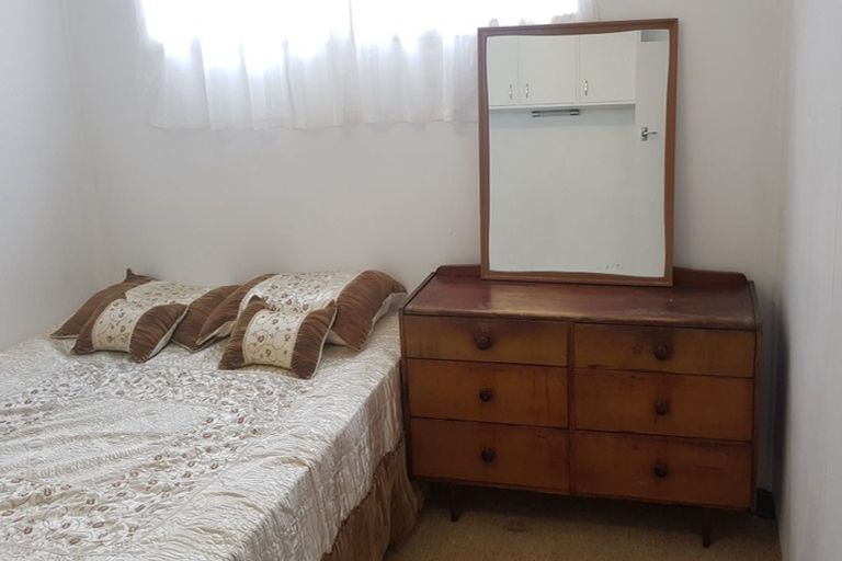 Photo of property in 26 Dunraven Place, Torbay, Auckland, 0630