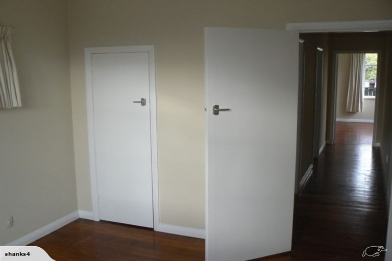 Photo of property in 16 Franklin Avenue, Hokowhitu, Palmerston North, 4410