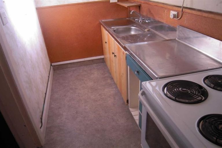 Photo of property in 127 Saint Aubyn Street, New Plymouth, 4310