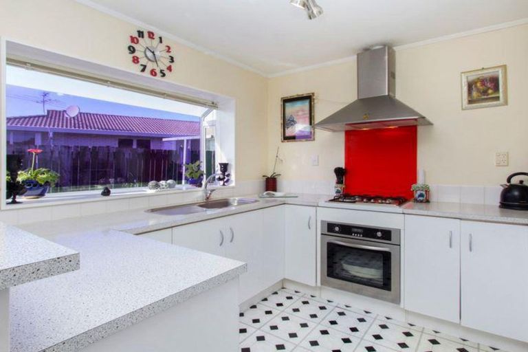 Photo of property in 34a Heathridge Place, Burswood, Auckland, 2013