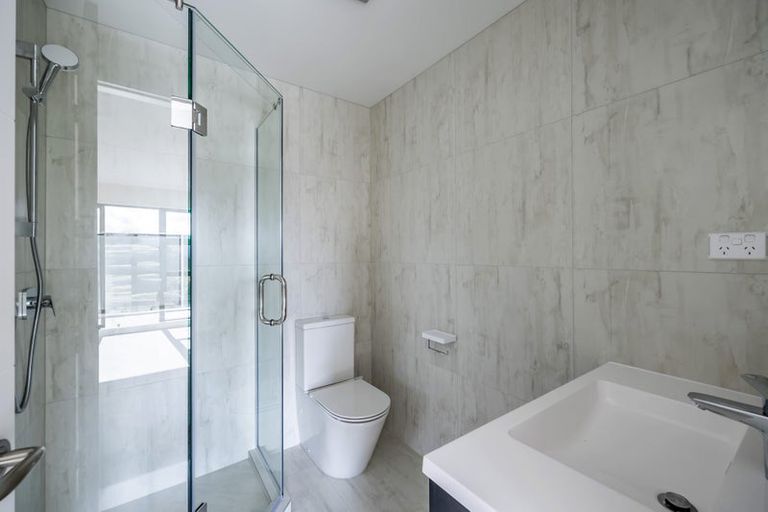 Photo of property in 124 Vintry Drive, Kumeu, 0810