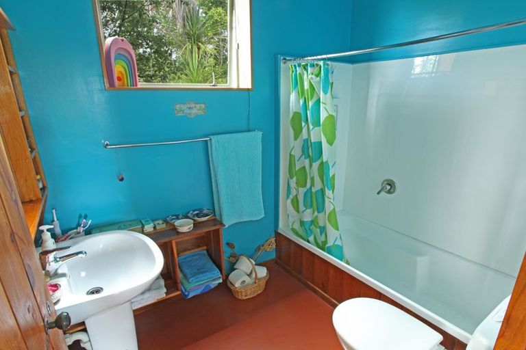 Photo of property in 494b Wainui Road, Raglan, 3297