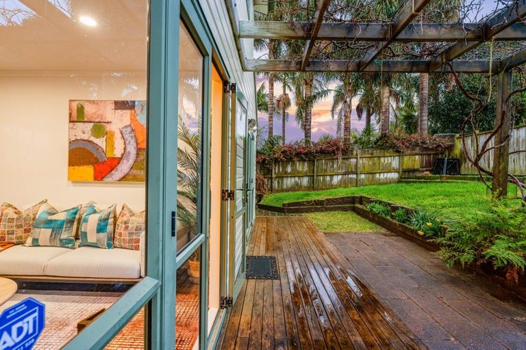 Photo of property in 630a Te Atatu Road, Te Atatu Peninsula, Auckland, 0610
