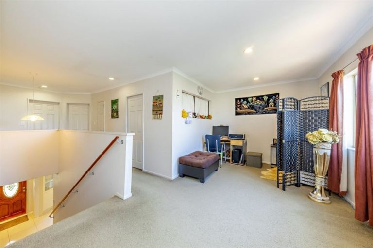 Photo of property in 45 Agapanthus Place, Flat Bush, Auckland, 2016