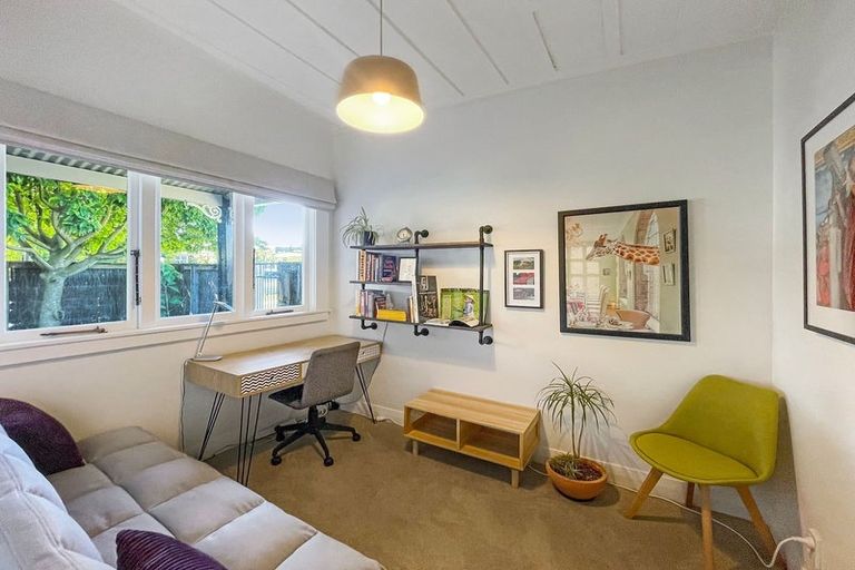 Photo of property in 109 Shakespeare Street, Leamington, Cambridge, 3432